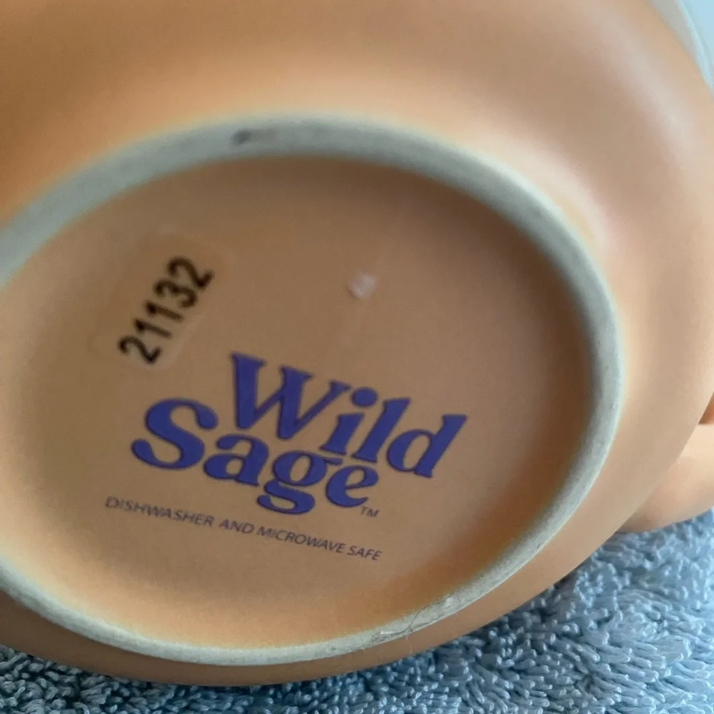 Cat Coffee/Tea Mug, 4” tall, NEW, inside says YOU ARE PURRFECT, dishwasher safe - Picture 5 of 6